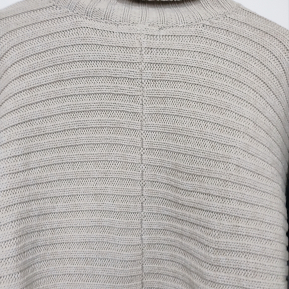 George Cream Cable-Knit Button Cardigan - Picture 4 of 8